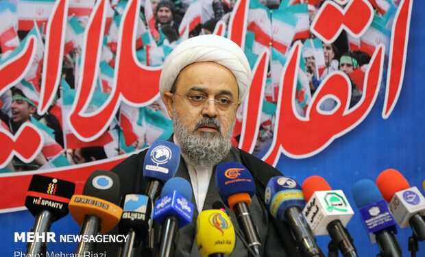 امام خمینی(ره) کاری کرد که اسلام در این کشور متبلور شد